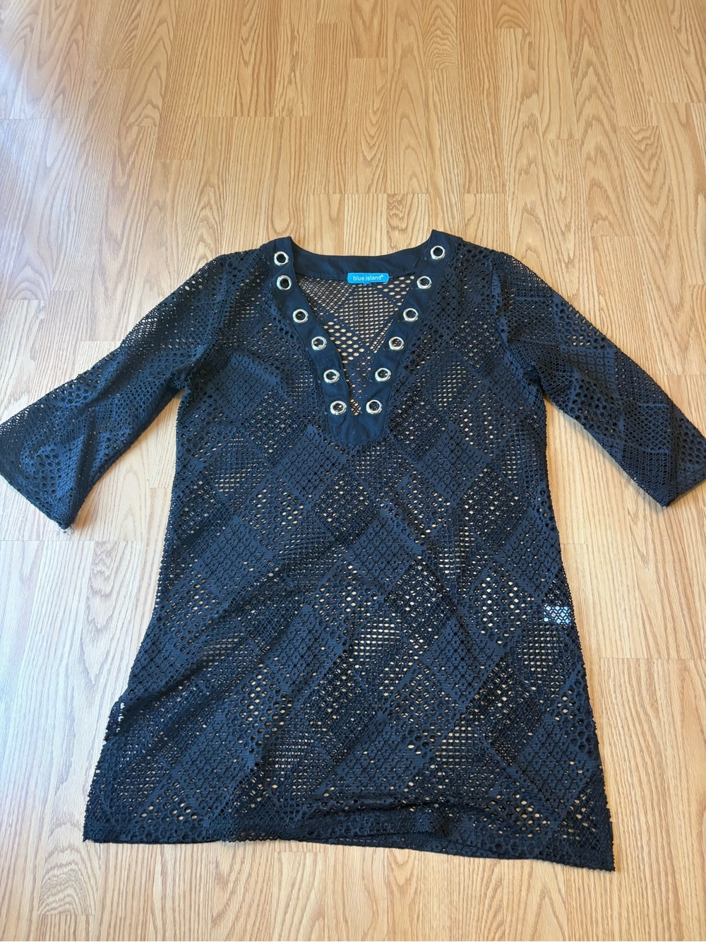 blue island Black Crochet Grommet V-Neck Tunic